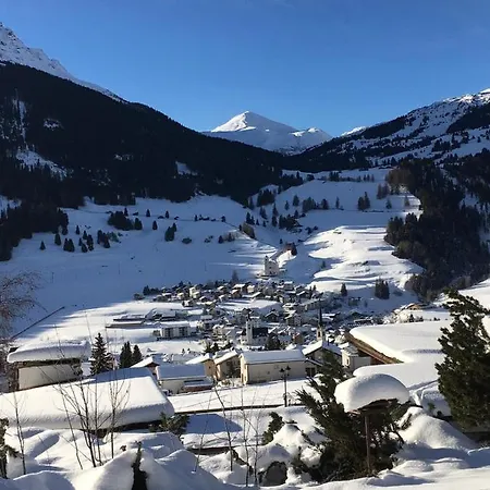 Haus Schwarz Alpehytte Savognin