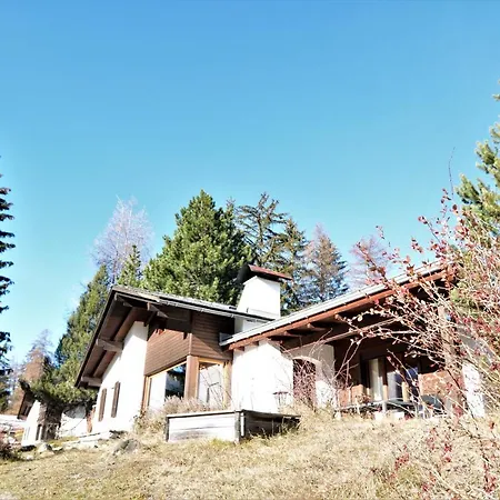 Haus Schwarz Savognin