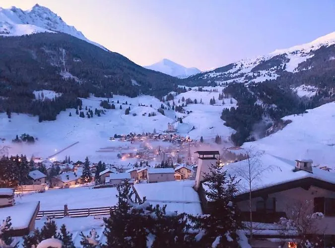 Haus Schwarz * Савоньин