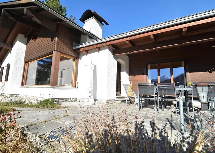 Haus Schwarz Савоньин