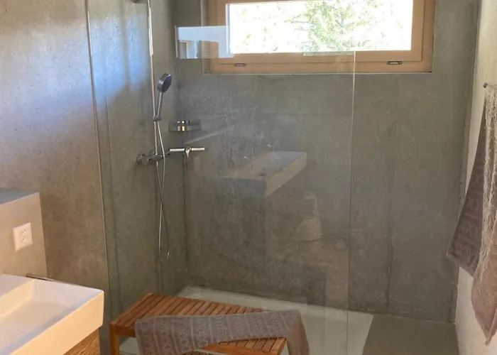 Haus Schwarz Dağ evi *