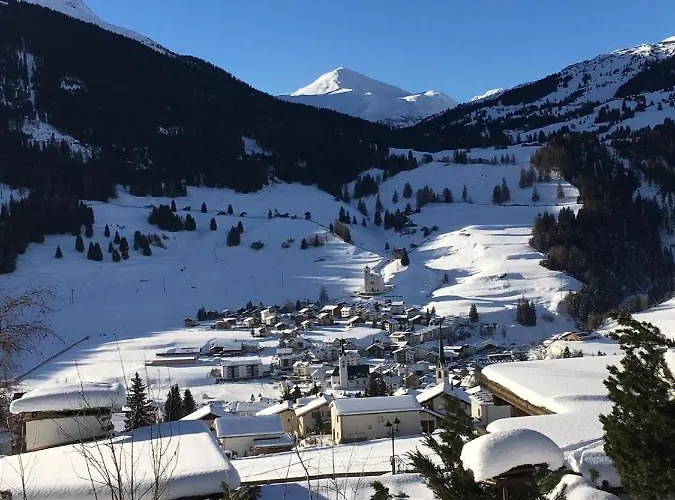 Haus Schwarz Alpstuga Savognin